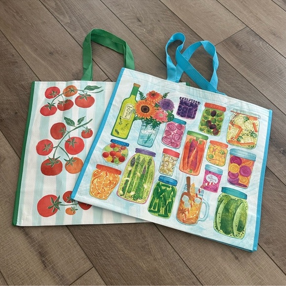 Homegoods TJMaxx Marshalls Pickled Prints & Tomato Print Tote Bags Set of 2 NWOT - Picture 1 of 2